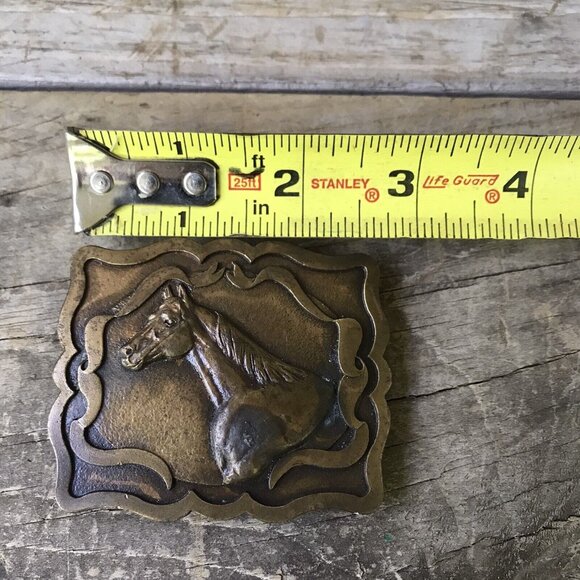 Vintage 1978 Indiana Metal Craft Horse Belt Buckle F88 “Winner’s Circle” - Picture 2 of 4